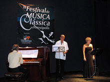 Cludio Vettori (piano), Harold Emert (obo) e Carmen Bartoly (canto) - Clique para ampliar - Foto: Portal Ter